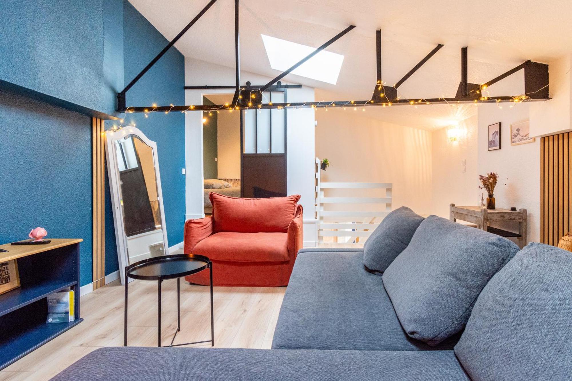 Apartment Duplex Industriel Sur L'ile De
